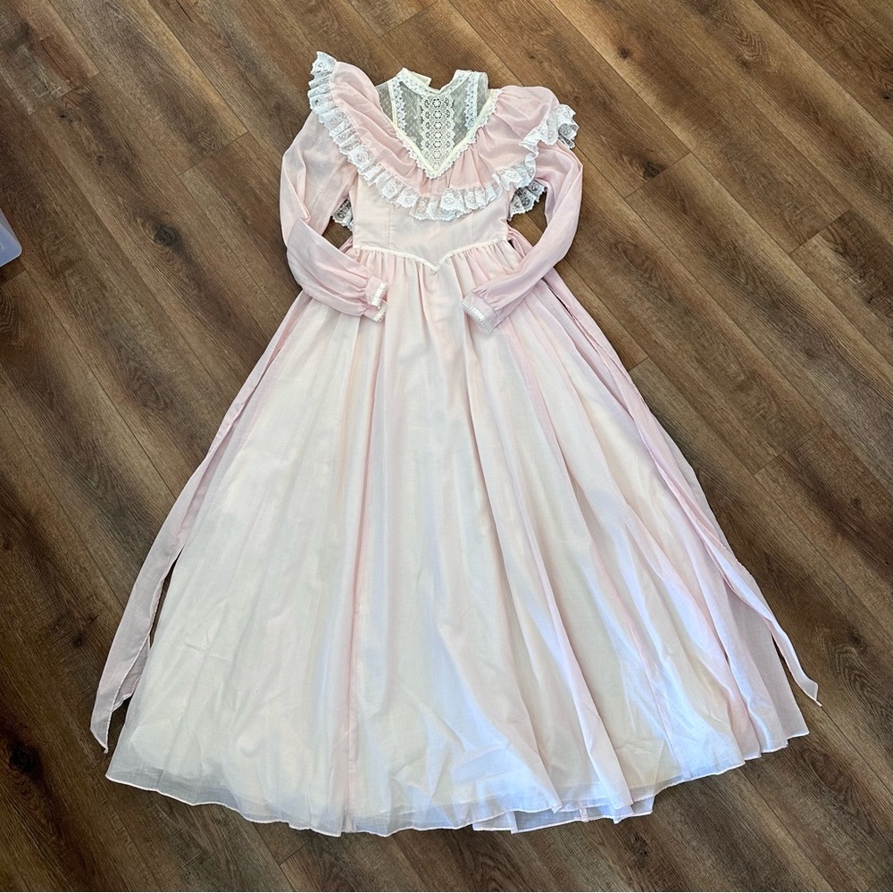Gunne Sax Pink Renaissance Bridal Dress *Selling AS IS*